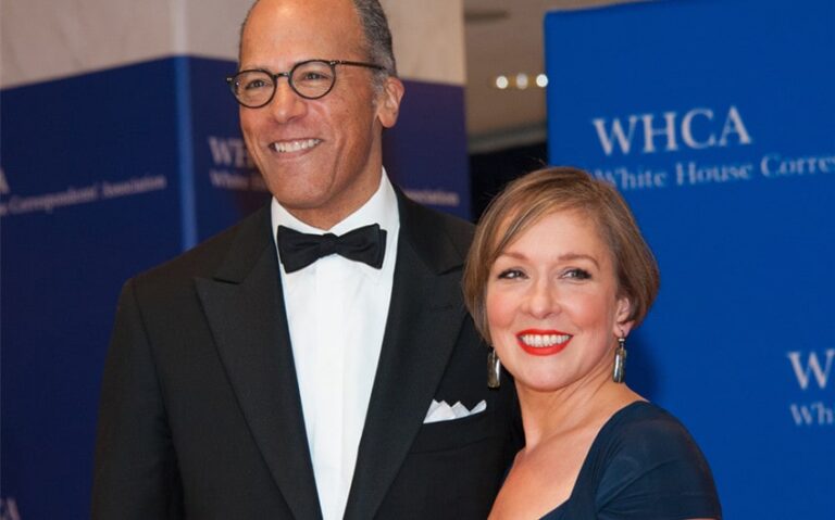 who is lester holt's wife